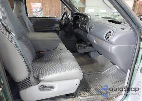 1998 Dodge Ram 1500 St z USA, uszkodzony, nr VIN 3B7HF13Y8WG212979